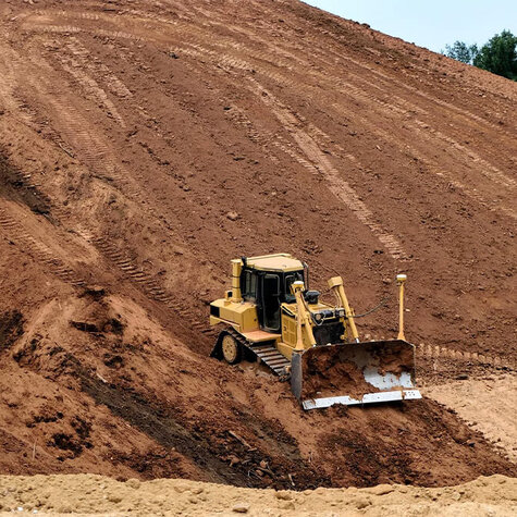 Почему грунт с высоким содержанием глины опасен для монолитного строительства
