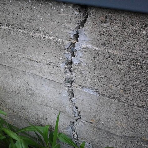 Новая технология позволяет бетону отслеживать влажность, температуру и предотвращать трещины изнутри